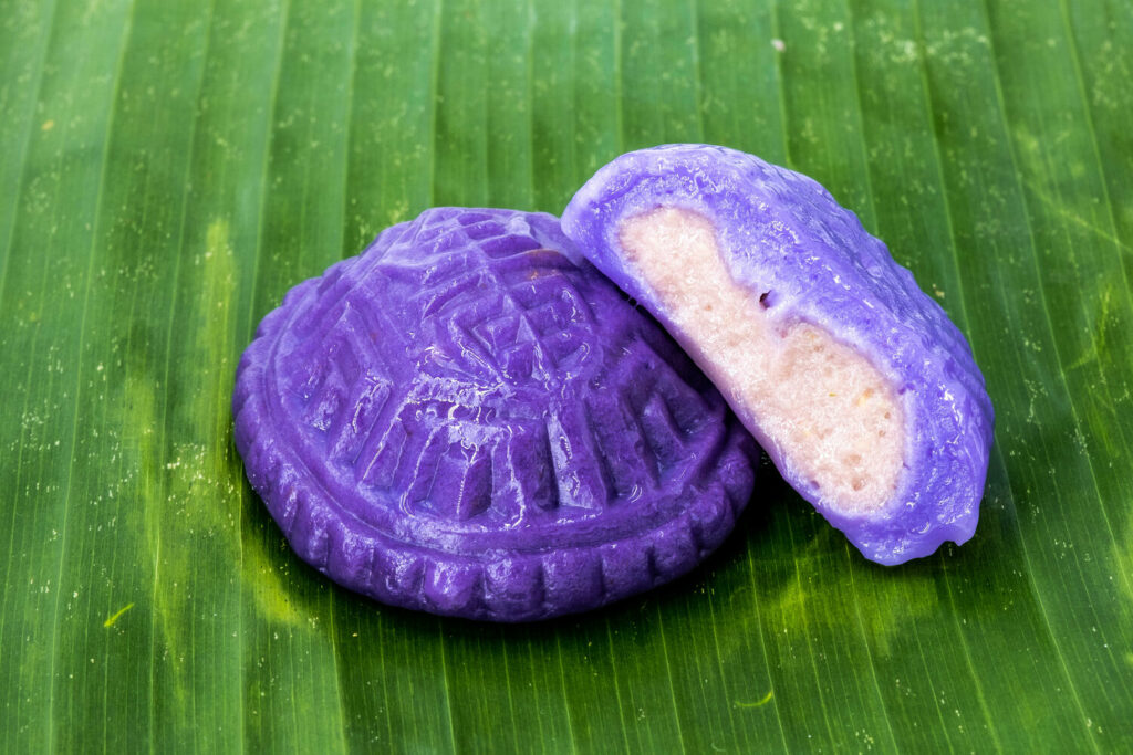 yam akk kuehs and snacks