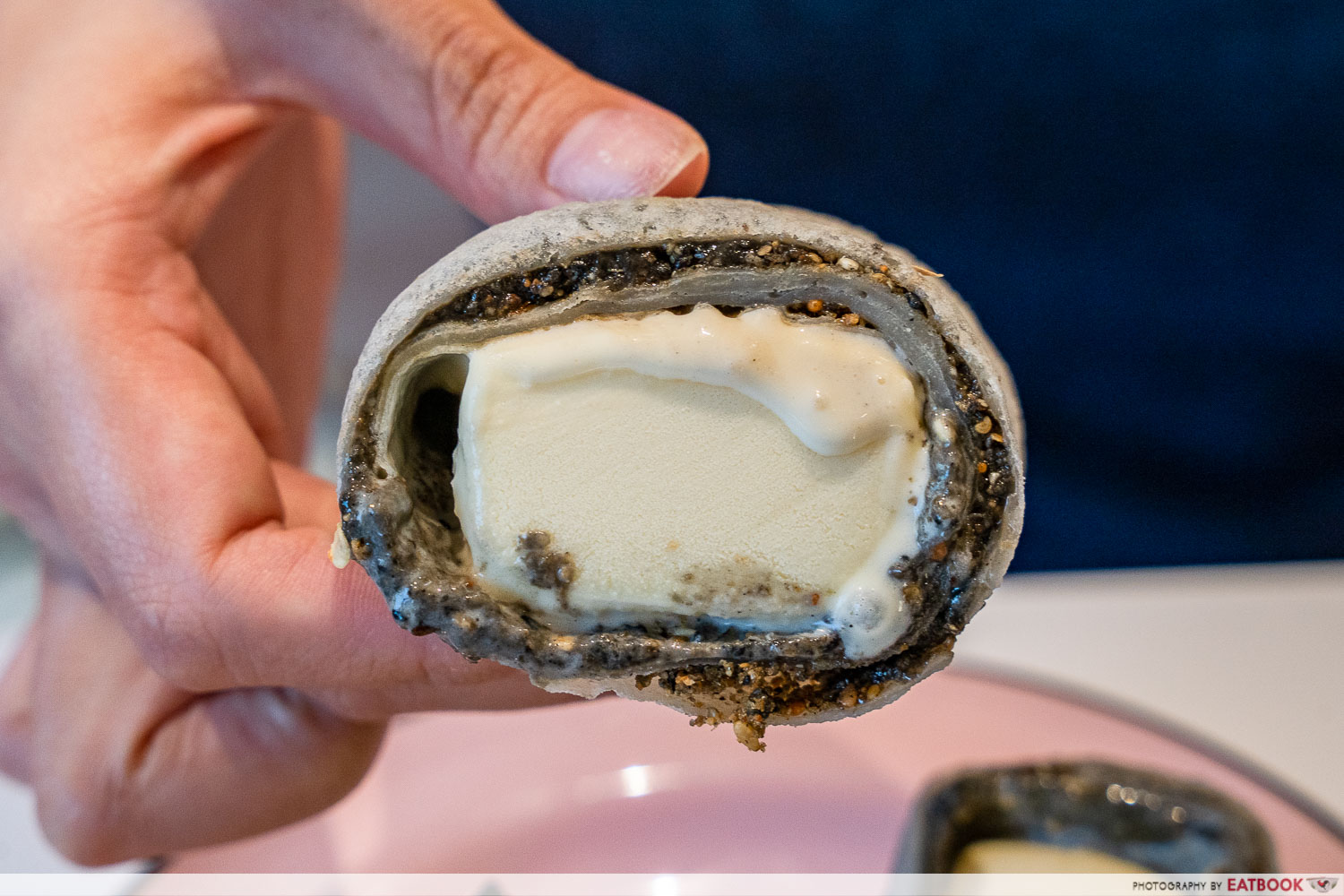 abundance jalan besar - sesame ice cream roll detail