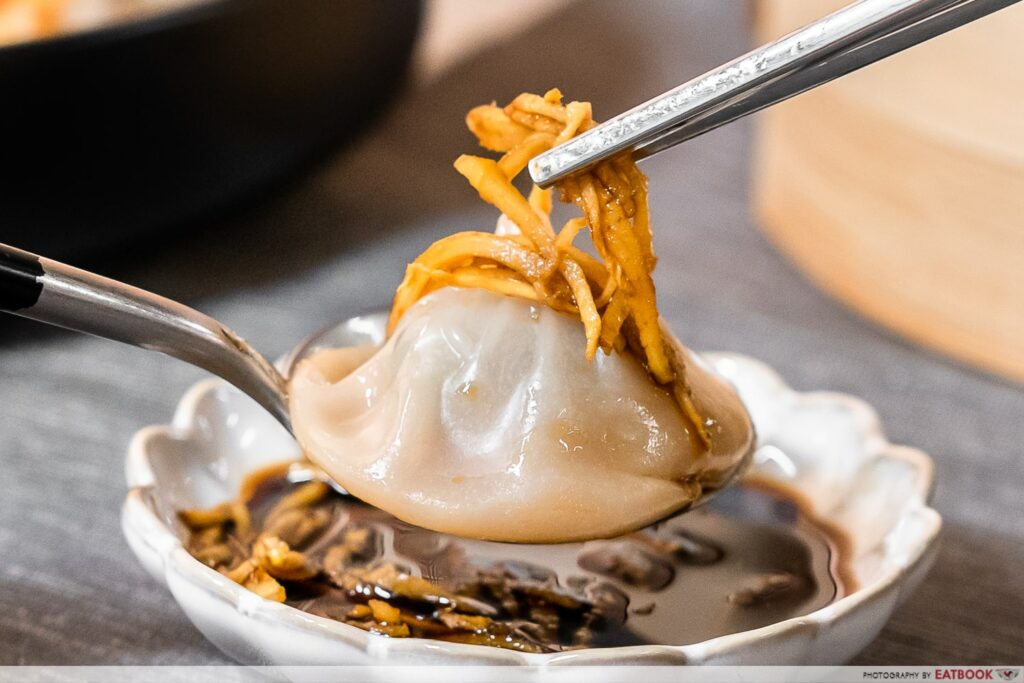 golden-chef-xiao-long-bao-dipping