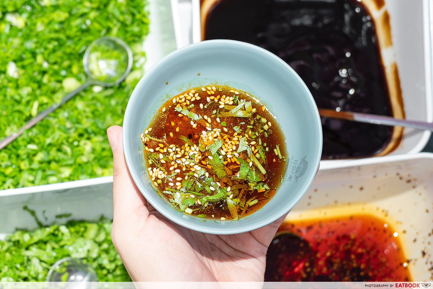 good-combo-hotpot-&-bbq-buffet-chinatown-sauce-bar-interaction