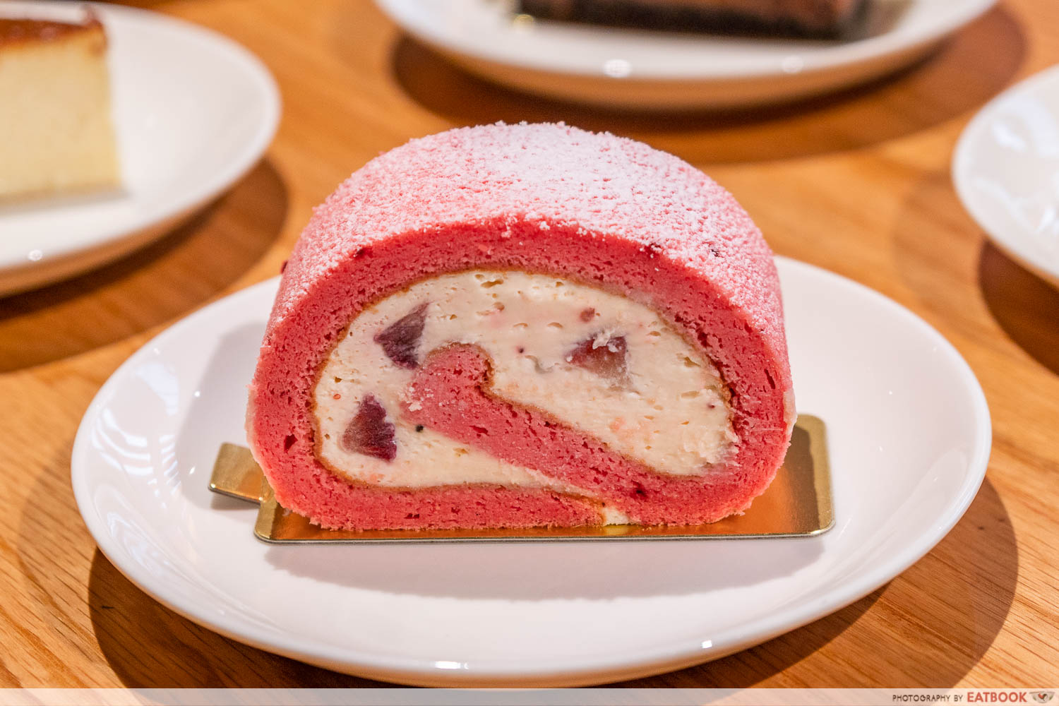 muji cafe - strawberry hokkaido cheese roll