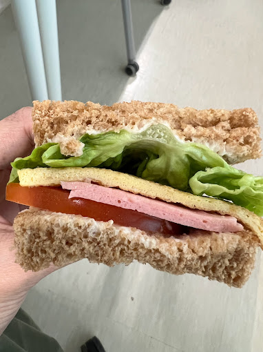 toast-hut-sandwich