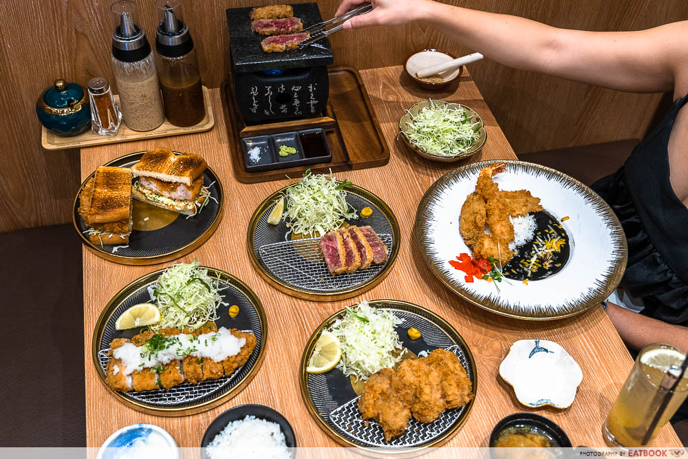 tonkatsu enbiton - flatlay