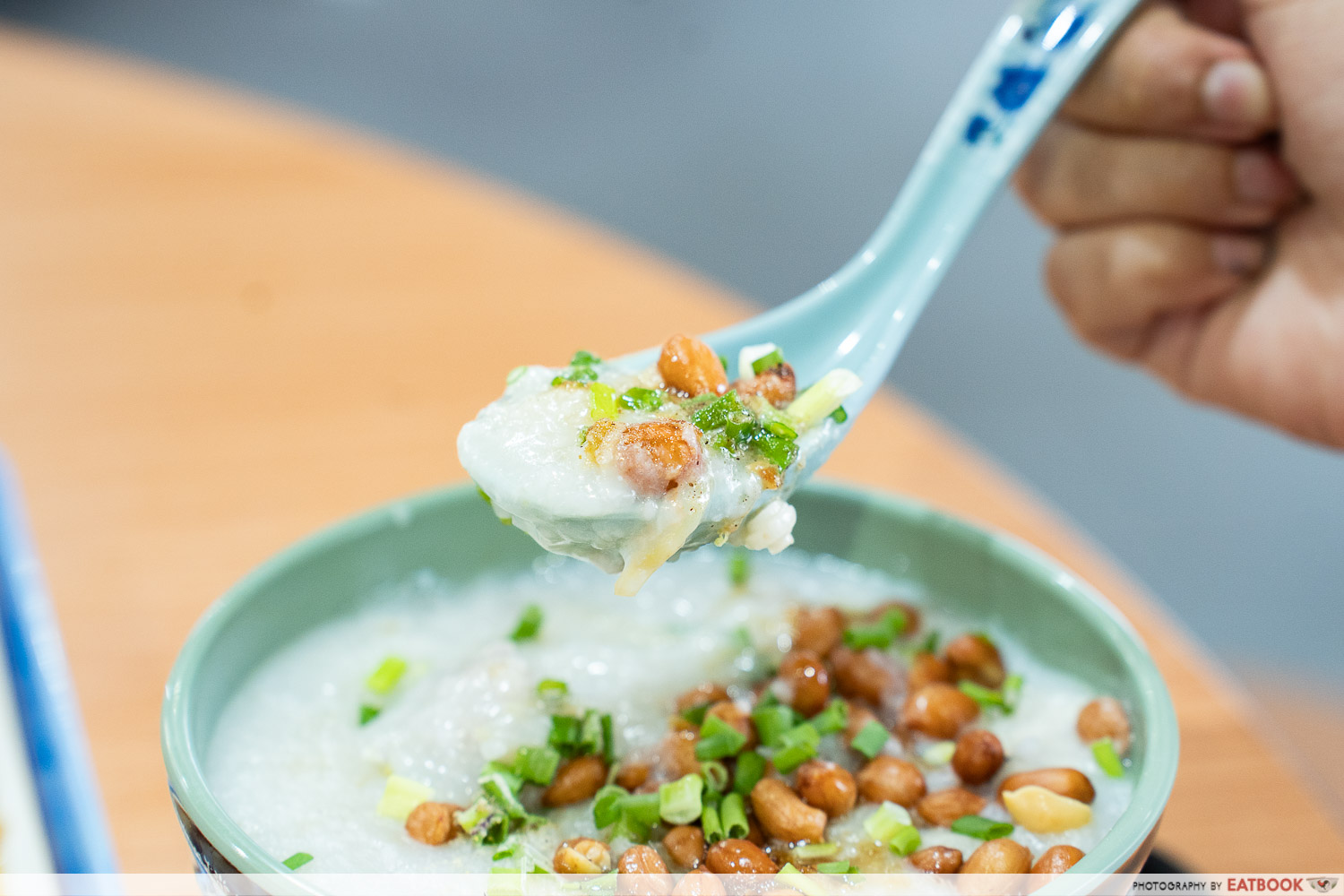 yong-huat-delight-porridge-interaction