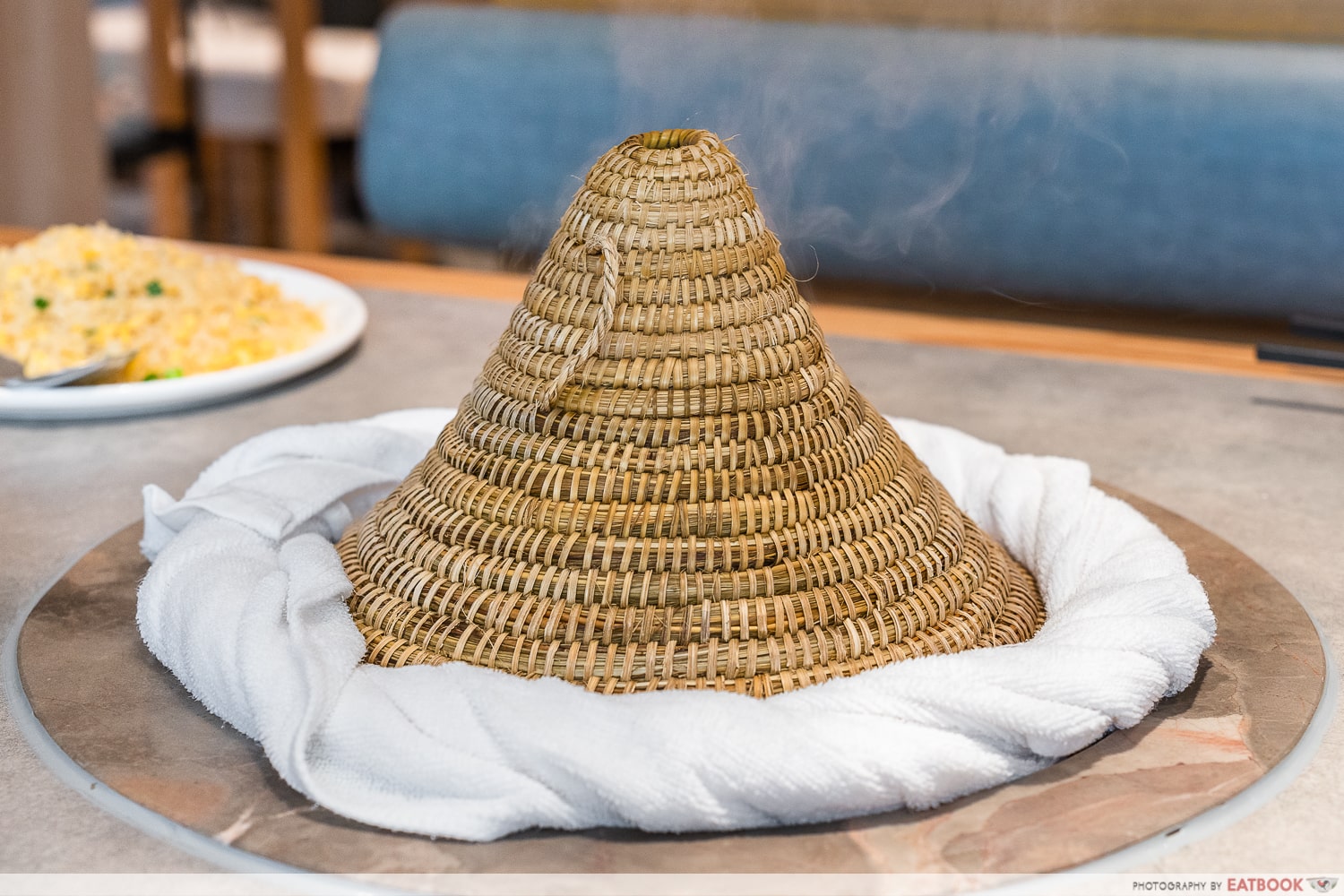 yun nans stonepot fish - steaming