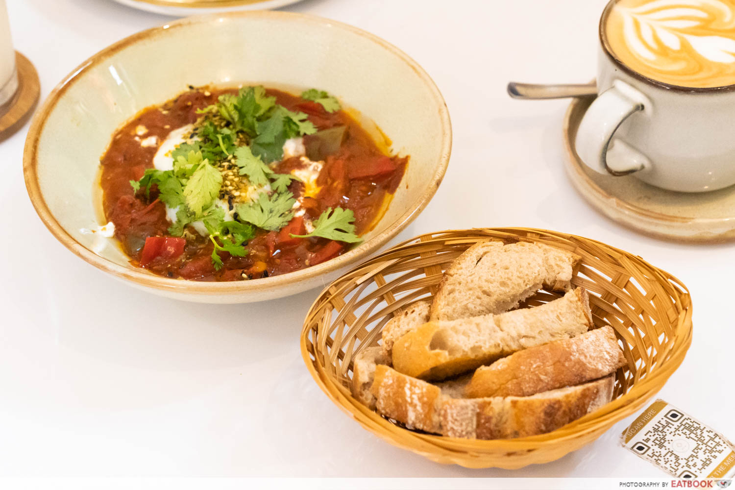 alto-cafe-shakshuka-bread-set