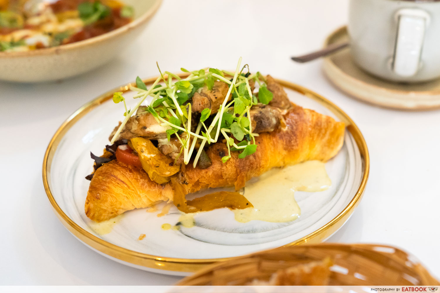 alto-cafe-spicy-chicken-croissantwich