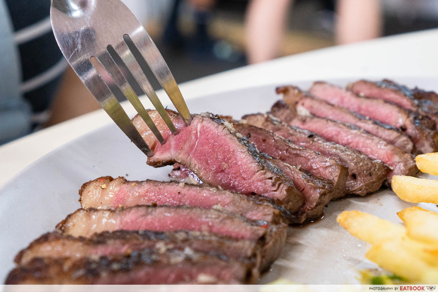 blackgoat burgers - nz grassfed sirloin slice