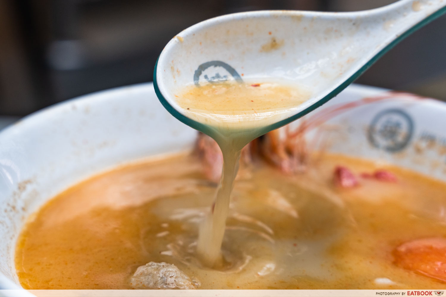 jun-yuan-house-of-fish-herbal-soup-pour
