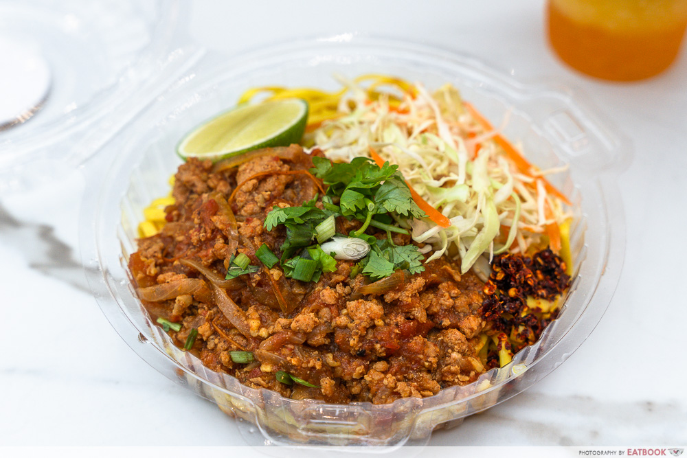 thai supermarket - thai yum mee chiang rai noodles intro