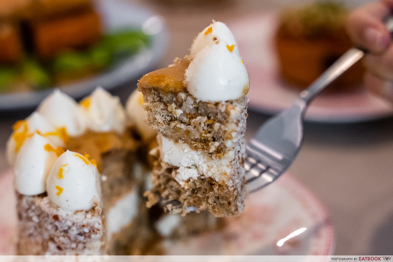 wildcard cafe - carrot cake detail