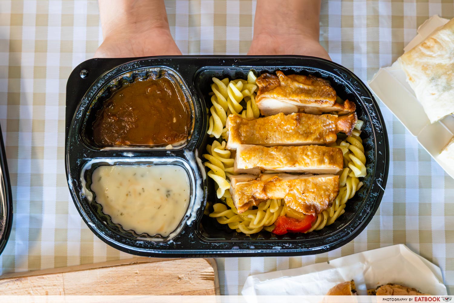 7-Eleven Collabs With Burgs To Launch New Burgers | Eatbook.sg