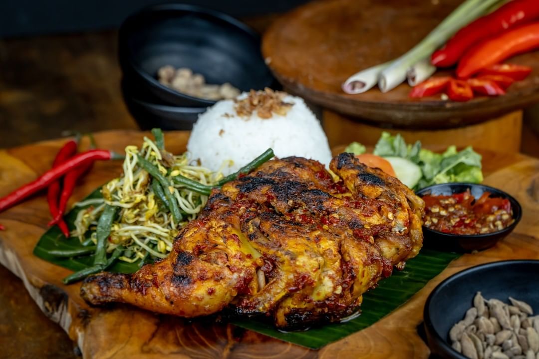 Bale Udang Mang Engking - halal restaurants bali