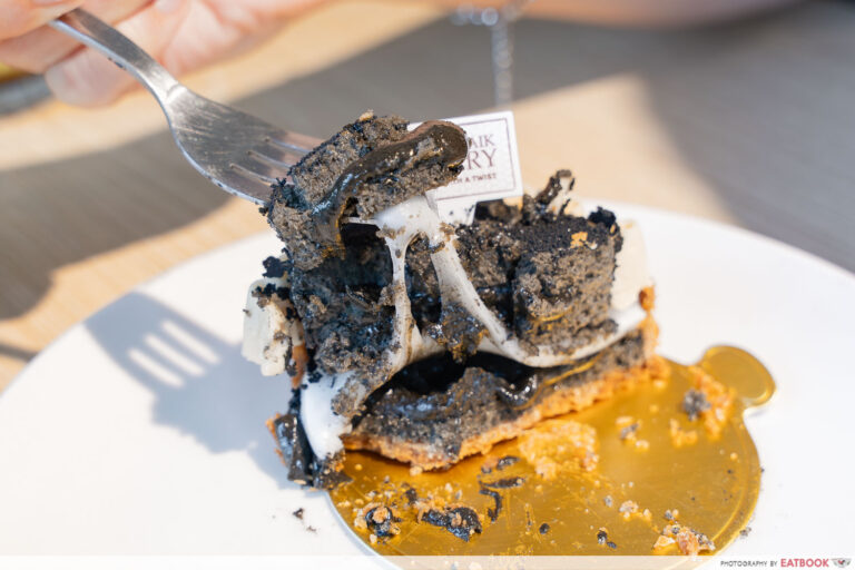 keong saik bakery black sesame tart