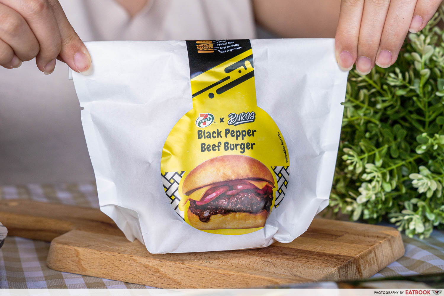 7Eleven Collabs With Burgs To Launch New Burgers Eatbook.sg