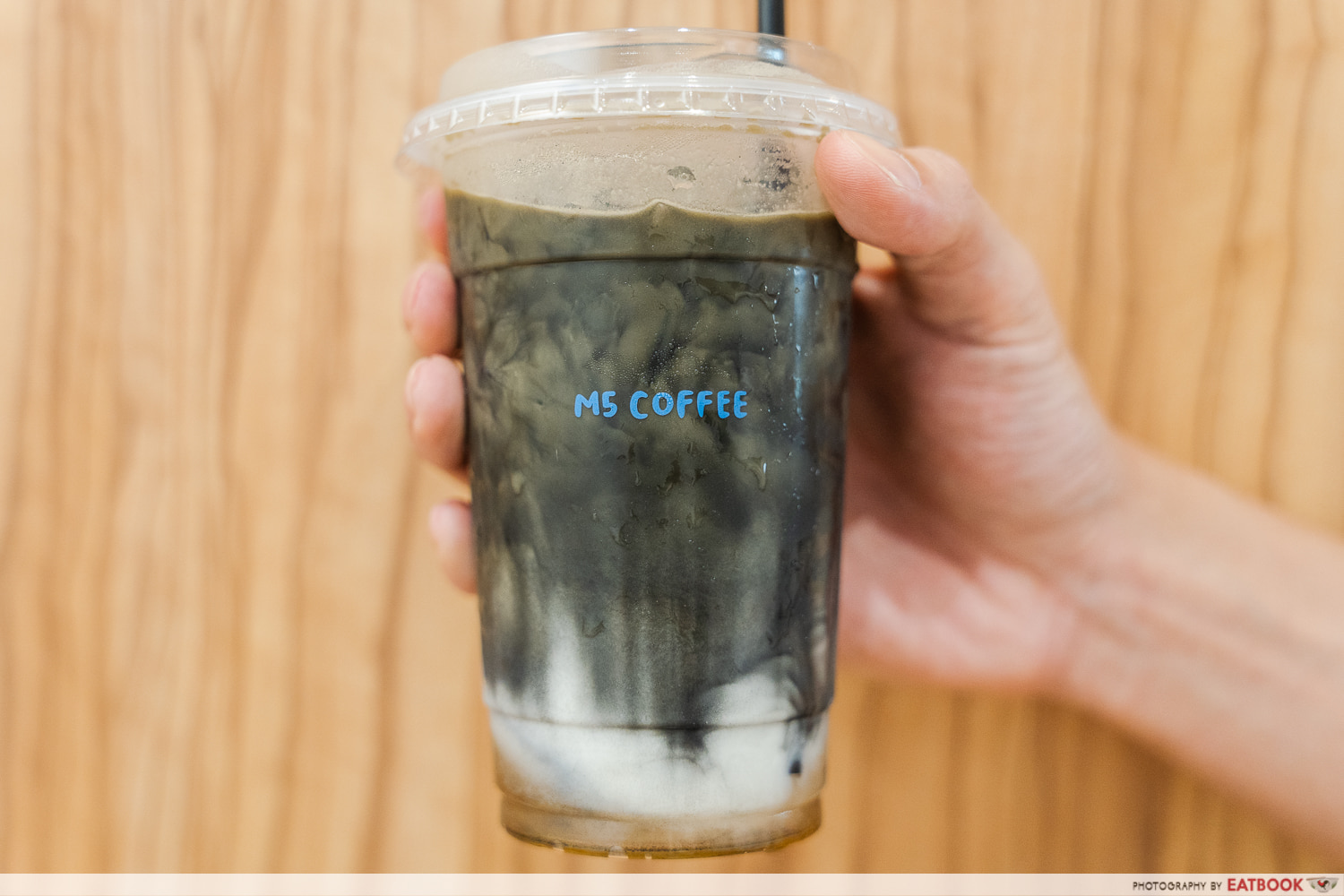 m5-coffee-charcoal-latte-closeup