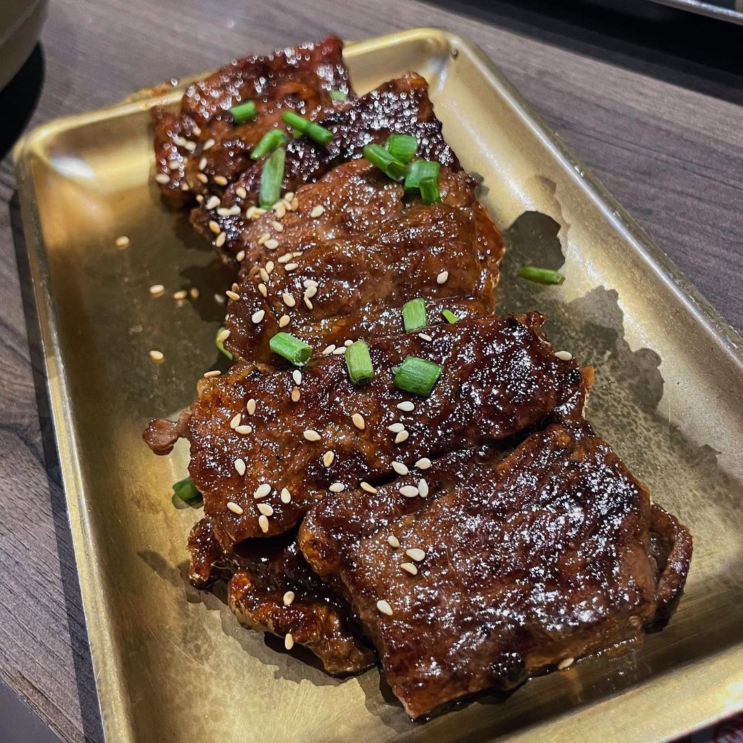 Ajummas_signature_beef_kalbi