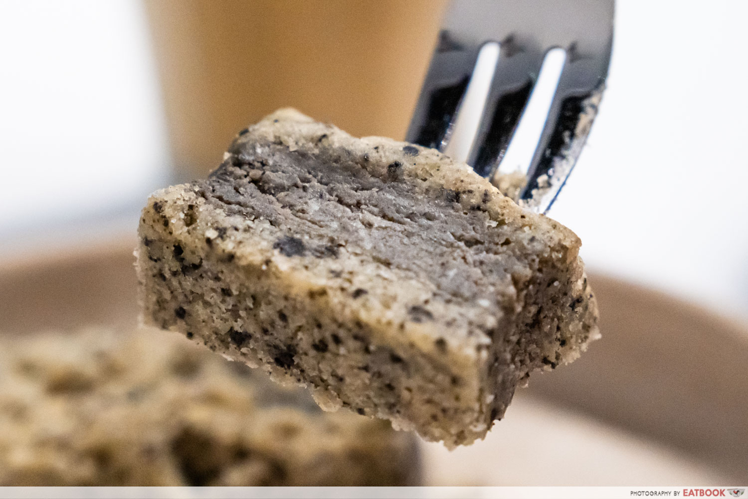 Snap-Cafe-black-sesame-cheesecake-crumble (8)