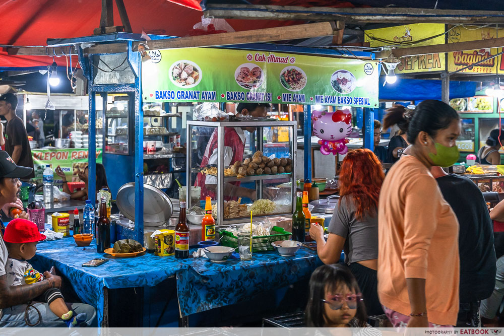 bakso-granat-ayam-stall