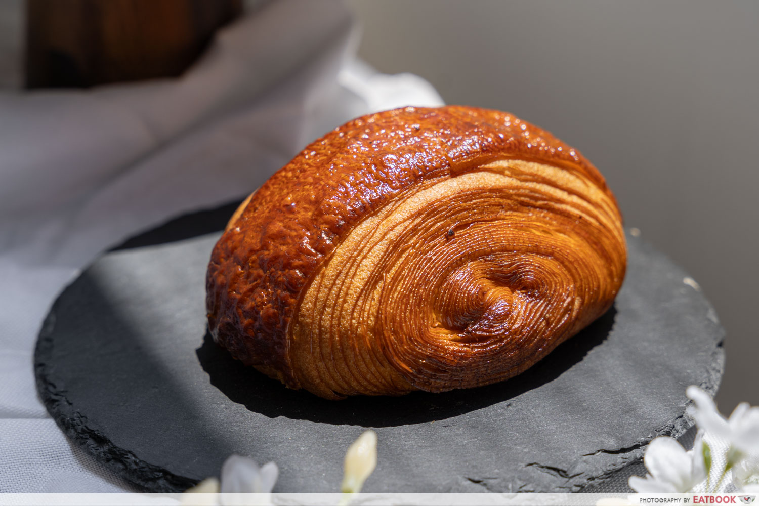 cedric grolet - pain au chocolat