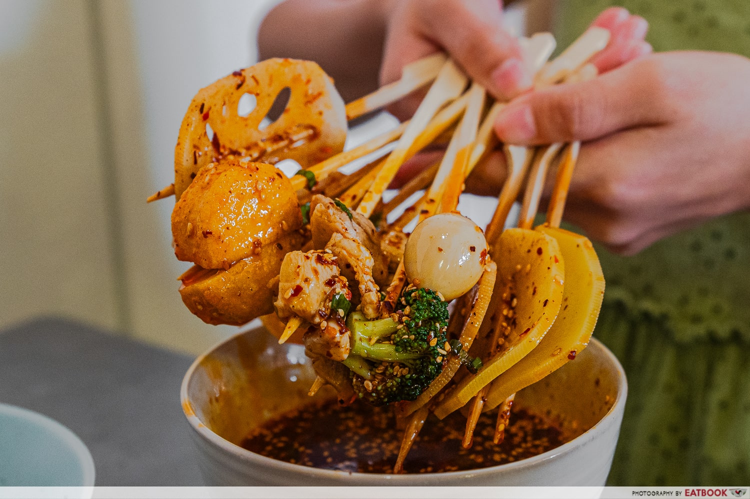 chengdu bowl - classic spicy assorted skewers in red chilli oil 2