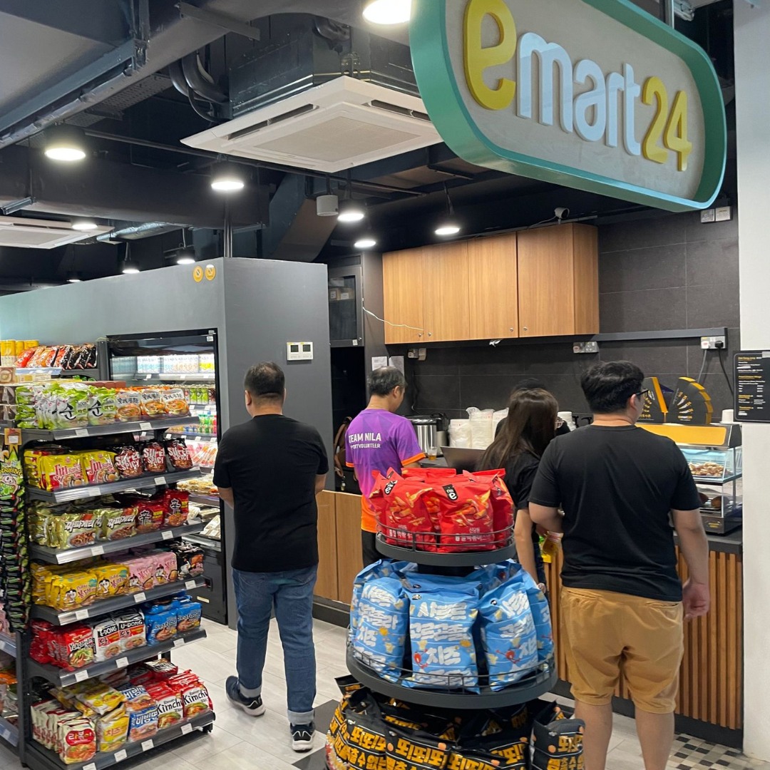 Emart24 Opens In Queenstown With Korean Street Food And More