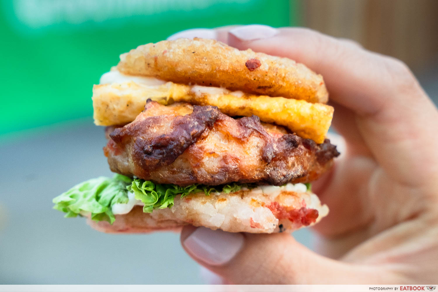 singapore food festival 2023 - fan bao bao claypot chicken rice burger