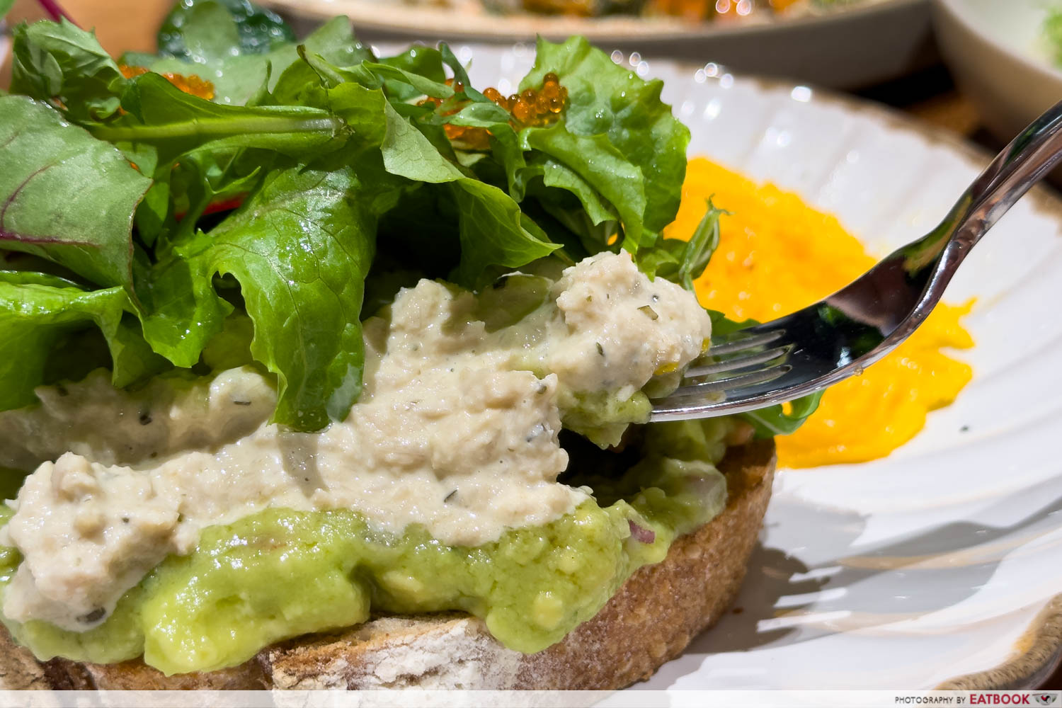 surrey hills raffles city - crab avo detail