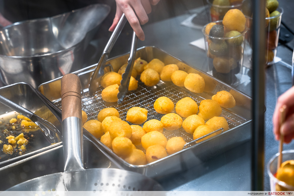 taiwan-night-market-balls