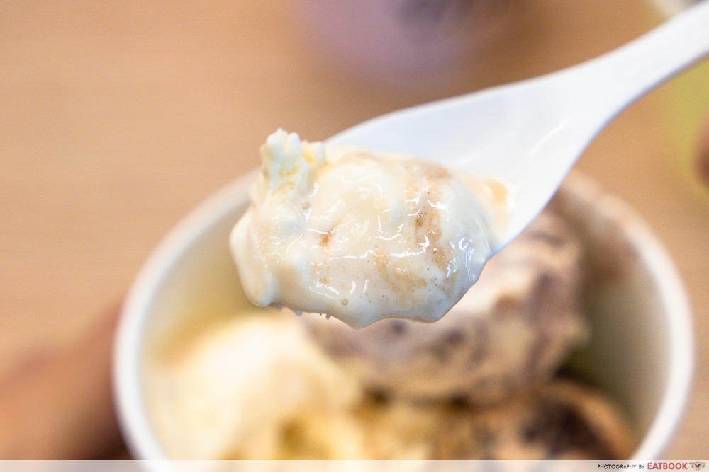 van leeuwen ice cream - honeycomb close up