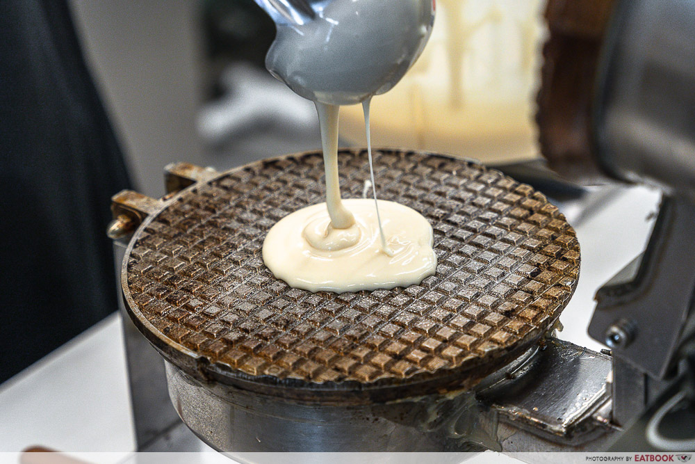 van leeuwen ice cream - waffle cone making