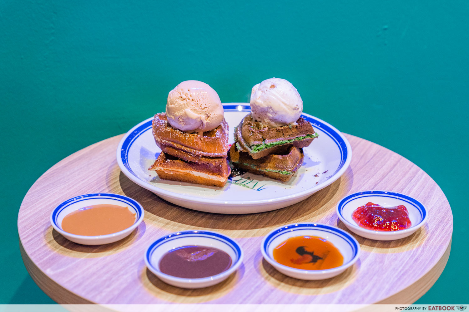 No-Horse-Run-waffles-with-house-made-sauces