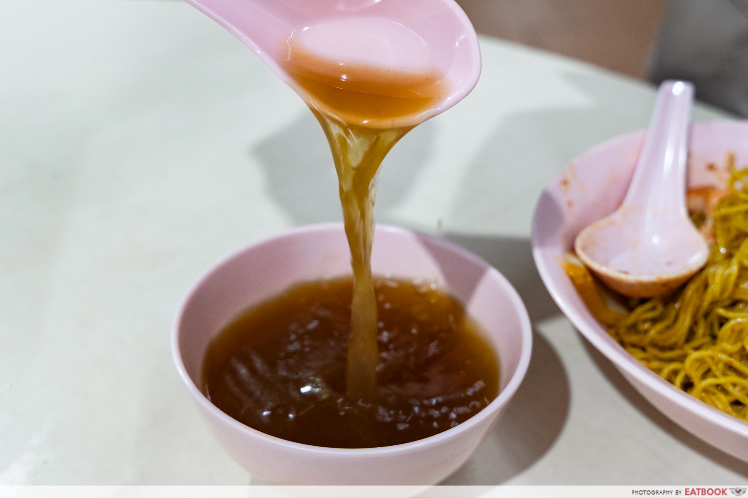 lai-hiang-pork-rib-prawn-mee-soup-interaction