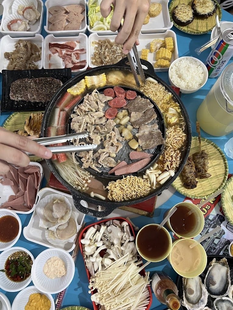 thai-me-up-flat-lay