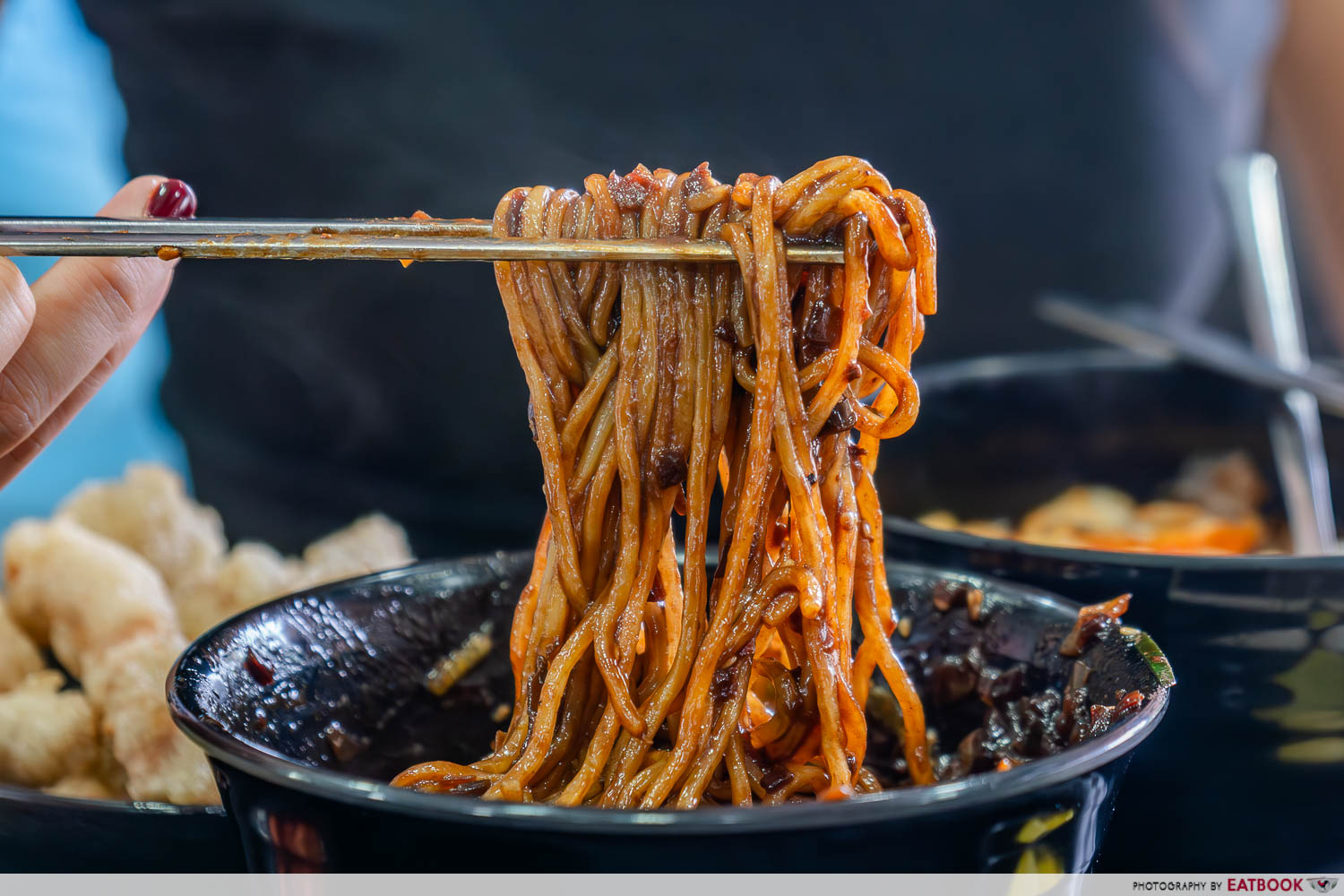 Jeong's-Jjajang-jjajangmyeon-noodle-pull (13)