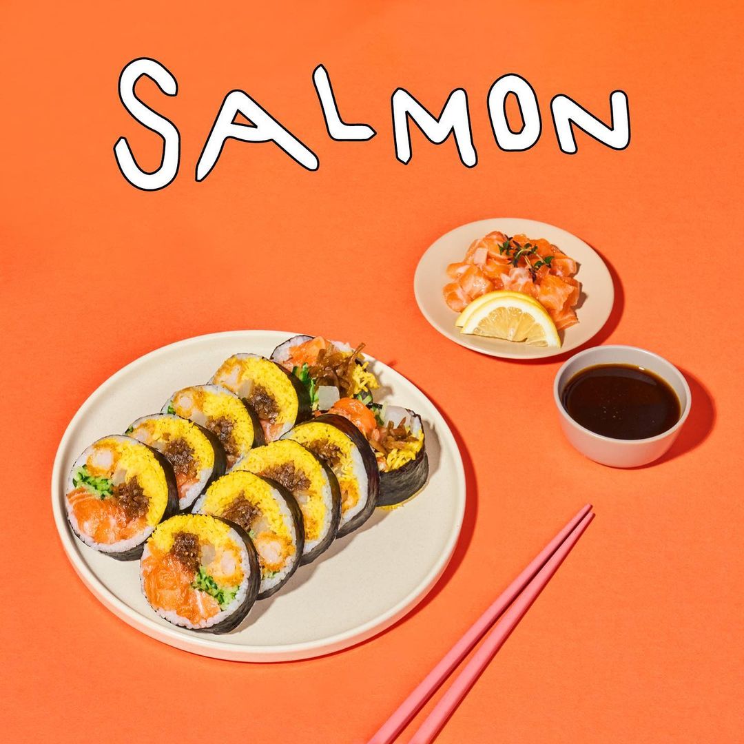 Market-Blue-FUTORU-salmon-kimbap (1)
