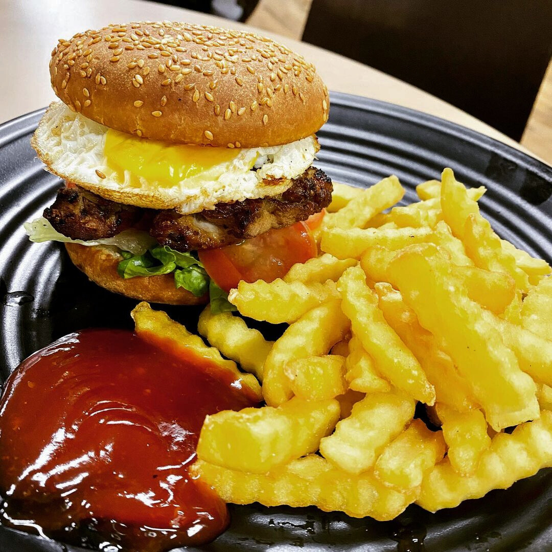 meaty-western-burger