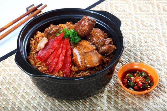 yong-nian-claypot-chicken-rice