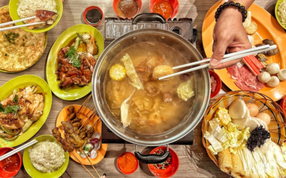 Feng Sheng Chicken Rice & Steamboat Opens 24 Hours Daily | Eatbook.sg