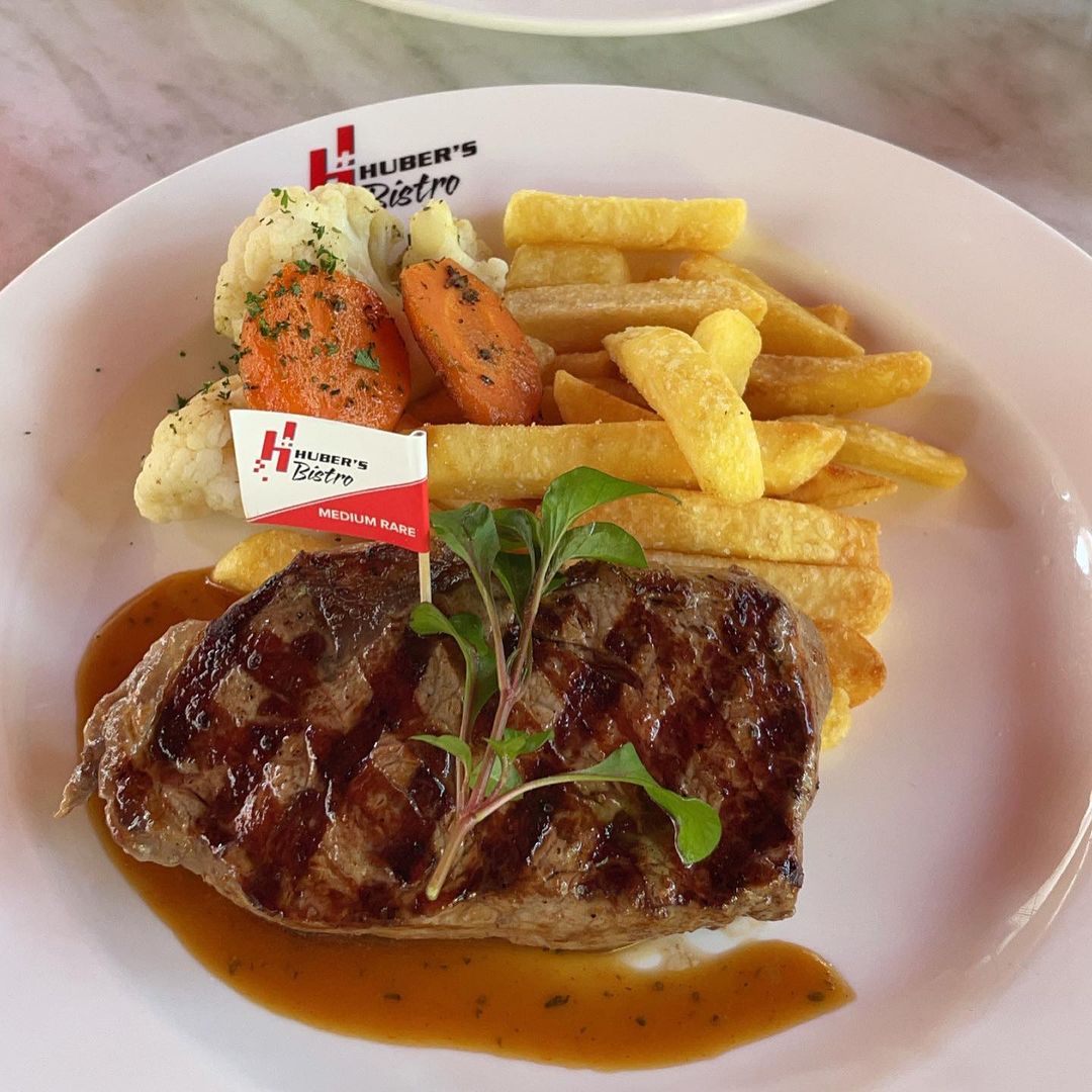hubers bistro - best steak restaurants in singapore