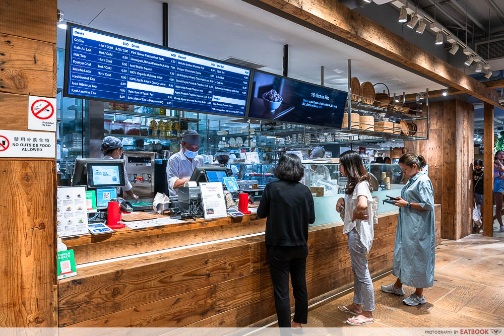 muji-cafe-plaza-singapura-ordering