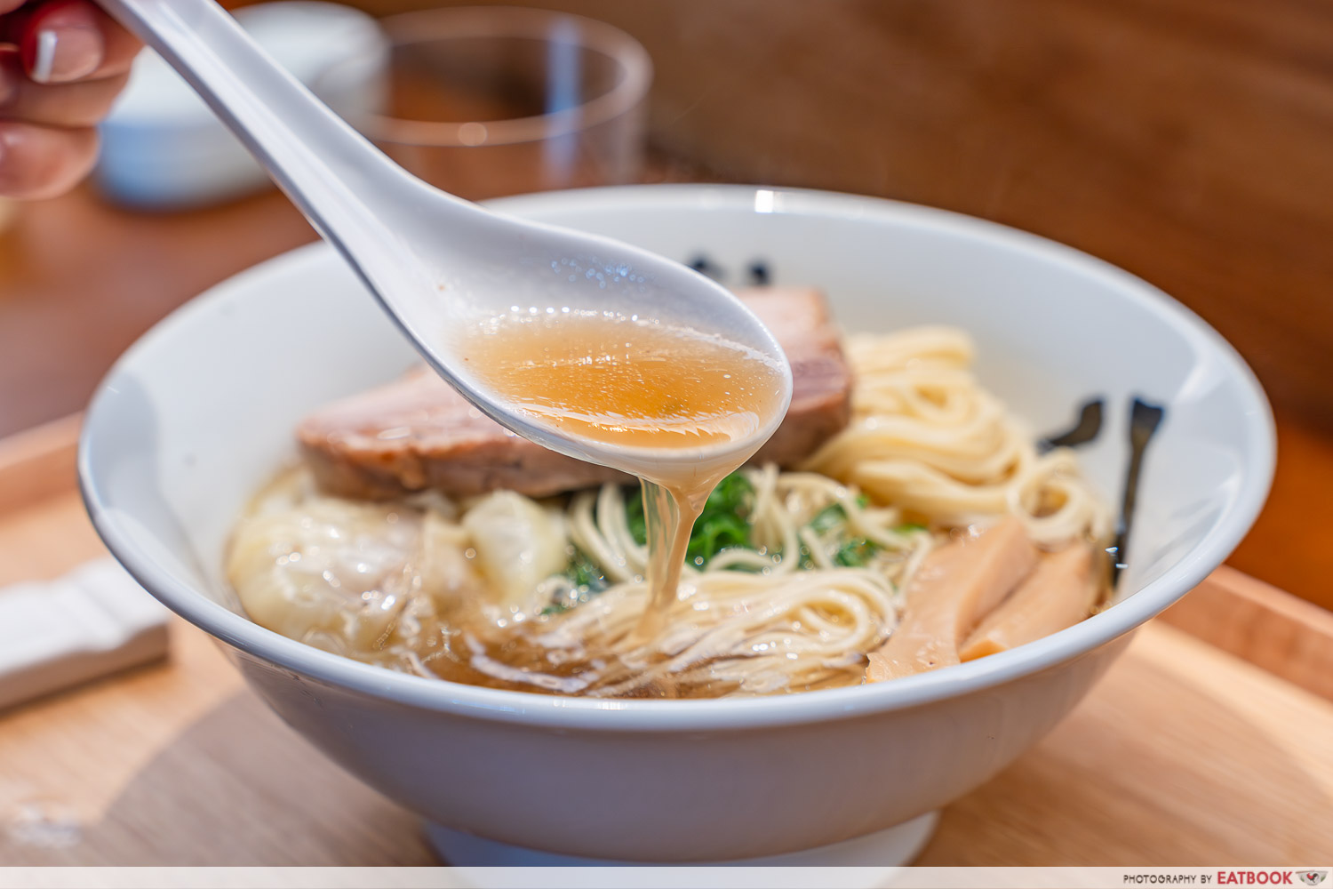 tokyo food guide - chuka soba ginza hachigou soup
