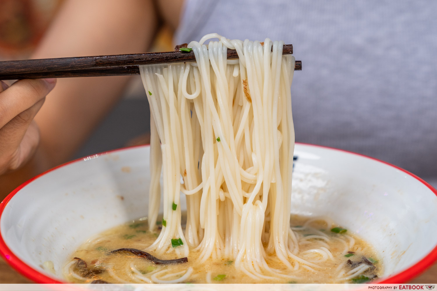 wen-zhang-lao-mian-herbal-pot-stewed-meat-rice-noodles