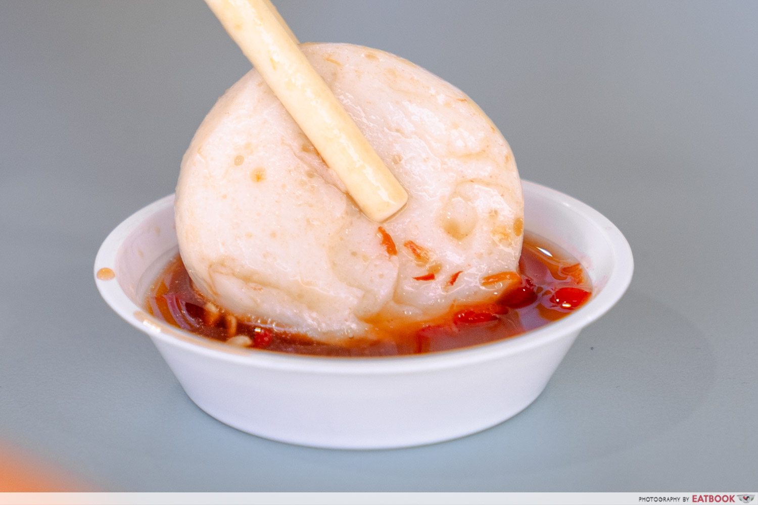 xin lu fishball noodle - dip fishball`