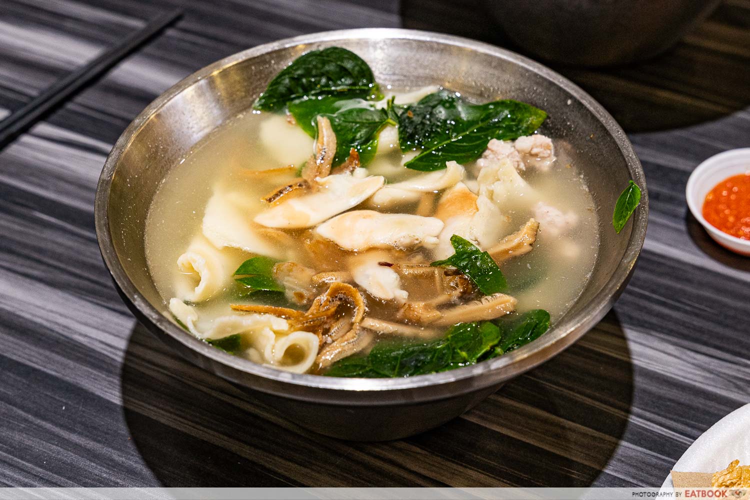 abalone-clam-soup-noodles