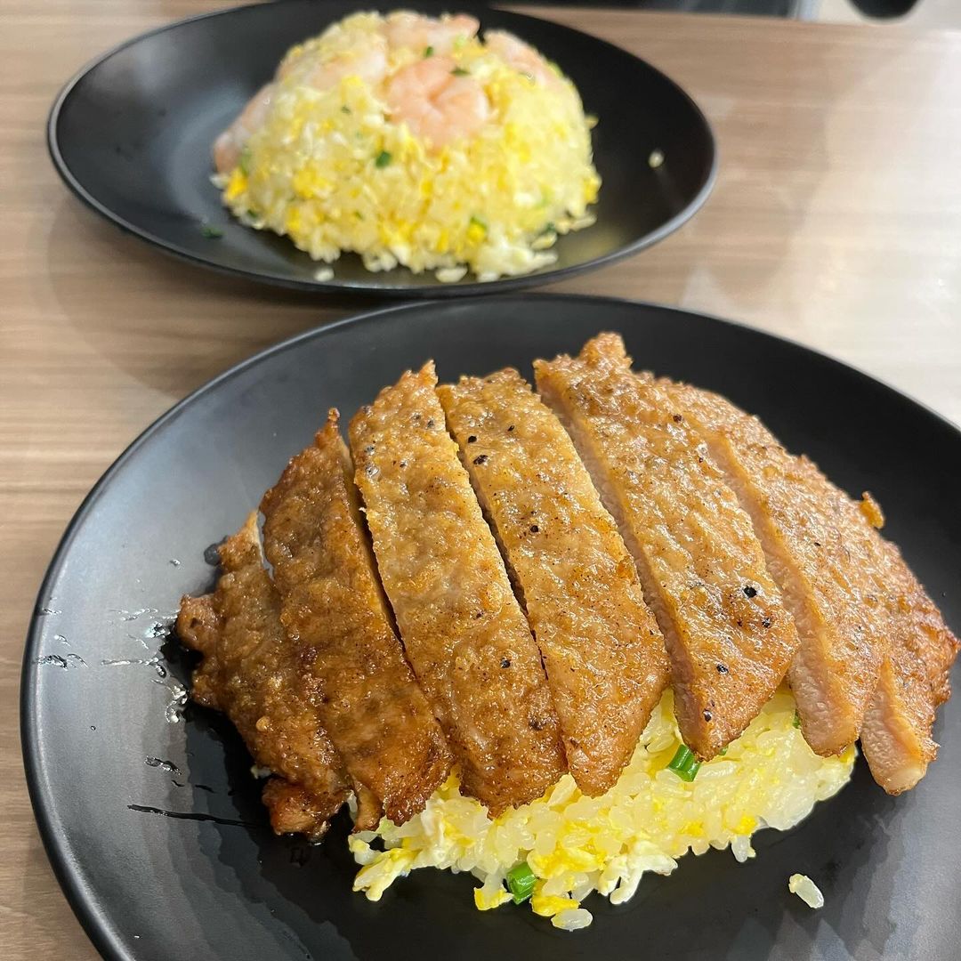 buangkok-hawker-centre-chef-wang-fried-rice