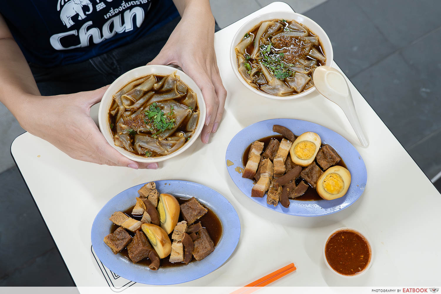 feng-ji-kway-chap-flatlay