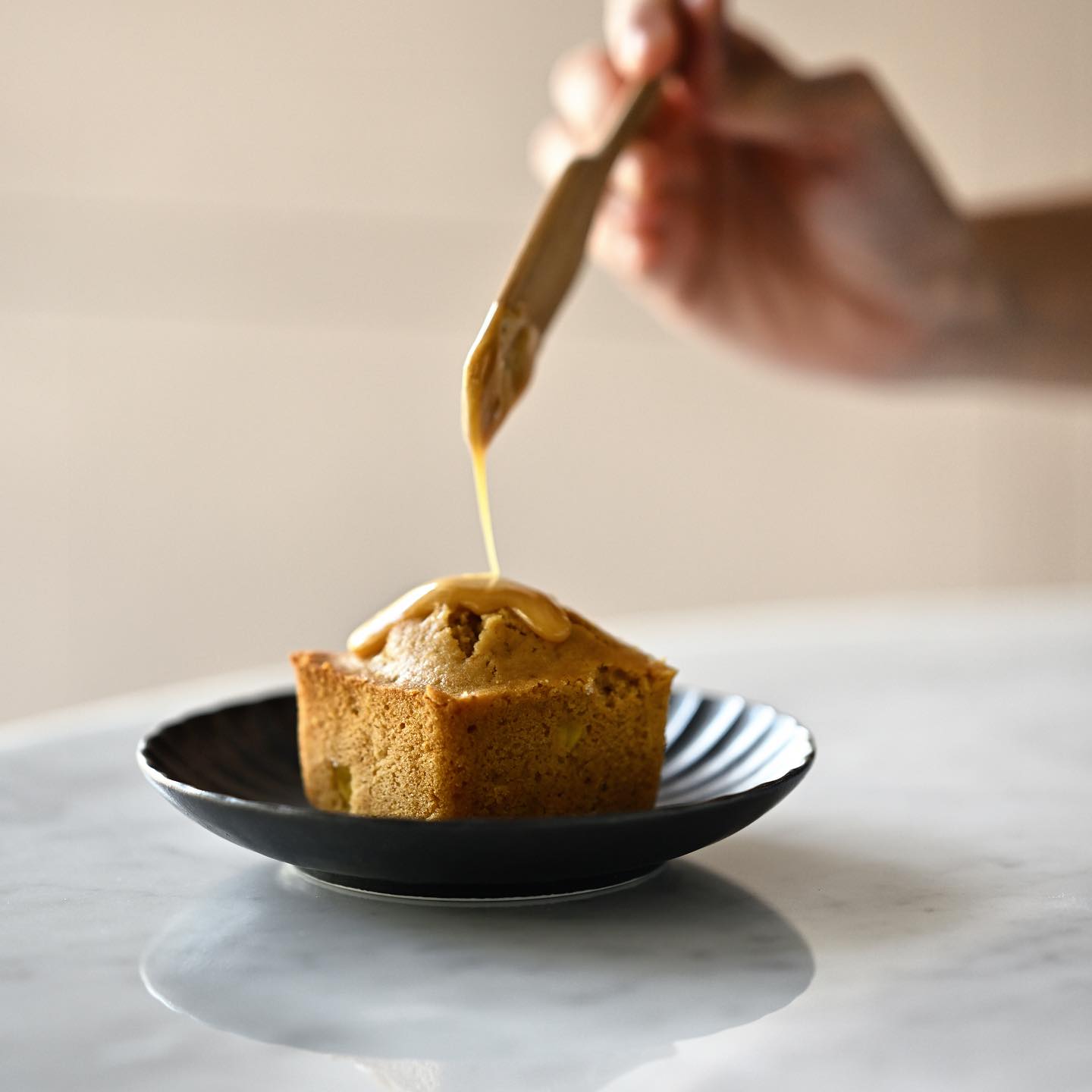 goldies cafe - warm corn bread with creamed honey