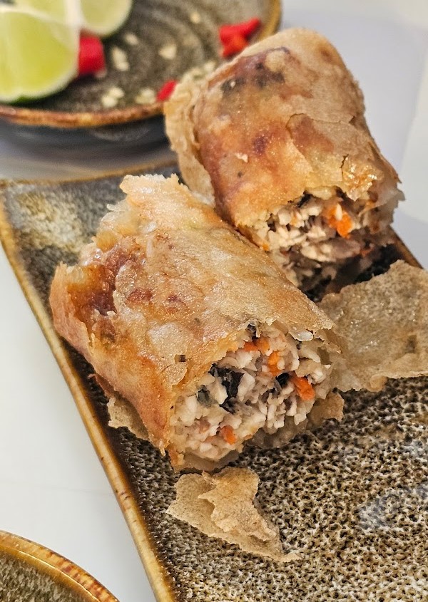 Baguette-and-Coffee-fried-spring-roll (3)