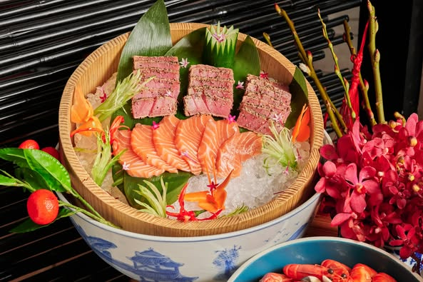 Halal-Buffets-Asian-Market-Cafe-Sashimi2